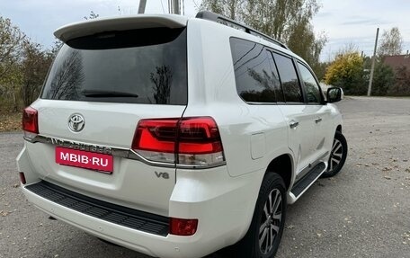 Toyota Land Cruiser 200, 2016 год, 7 500 000 рублей, 4 фотография