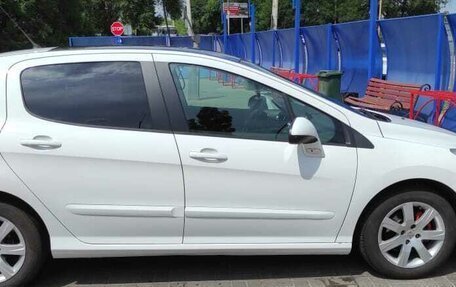 Peugeot 308 II, 2011 год, 720 000 рублей, 2 фотография