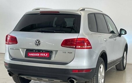 Volkswagen Touareg III, 2012 год, 1 985 000 рублей, 7 фотография