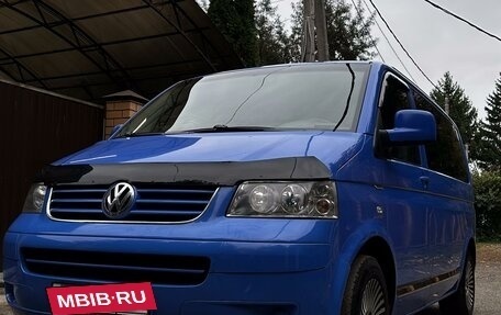 Volkswagen Caravelle T5, 2005 год, 1 350 000 рублей, 4 фотография