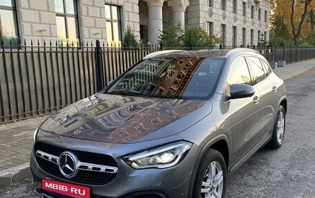 Mercedes-Benz GLA, 2020 год, 3 800 000 рублей, 1 фотография