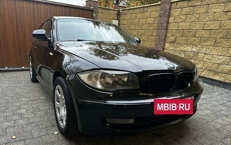 BMW 1 серия, 2010 год, 650 000 рублей, 18 фотография