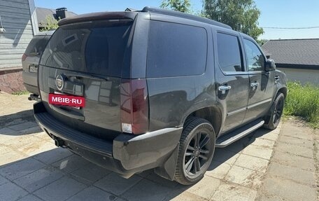 Cadillac Escalade III, 2012 год, 2 550 000 рублей, 2 фотография