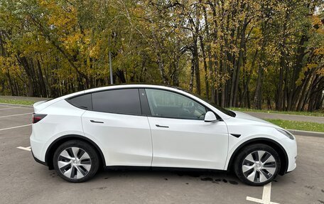 Tesla Model Y I, 2021 год, 4 900 000 рублей, 4 фотография