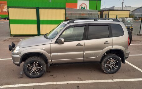 Chevrolet Niva I рестайлинг, 2011 год, 500 000 рублей, 6 фотография