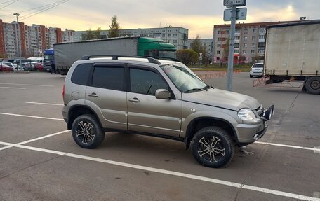 Chevrolet Niva I рестайлинг, 2011 год, 500 000 рублей, 4 фотография