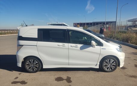 Honda Freed I, 2014 год, 1 300 000 рублей, 4 фотография