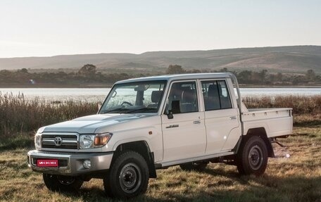 Toyota Land Cruiser 70, 2022 год, 7 500 000 рублей, 1 фотография