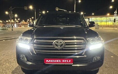 Toyota Land Cruiser 200, 2015 год, 5 380 000 рублей, 2 фотография