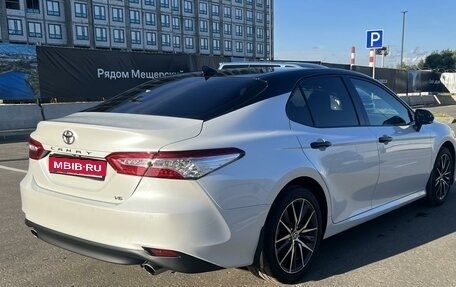 Toyota Camry, 2022 год, 4 300 000 рублей, 1 фотография