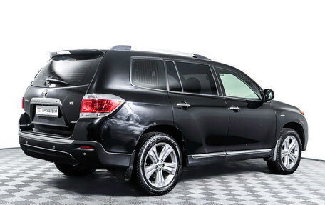 Toyota Highlander III, 2013 год, 2 399 000 рублей, 5 фотография