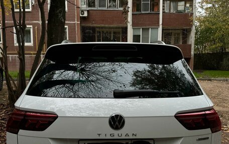 Volkswagen Tiguan II, 2021 год, 4 300 000 рублей, 3 фотография