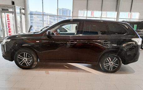 Mitsubishi Outlander III рестайлинг 3, 2013 год, 1 699 000 рублей, 8 фотография