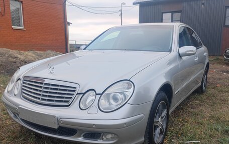 Mercedes-Benz E-Класс, 2003 год, 1 000 000 рублей, 5 фотография