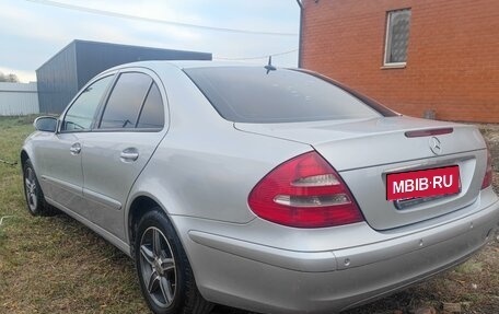 Mercedes-Benz E-Класс, 2003 год, 1 000 000 рублей, 12 фотография