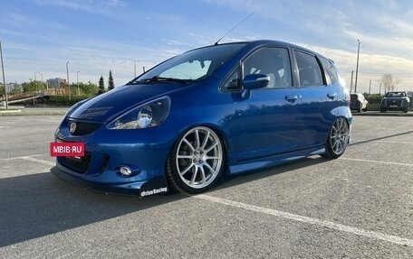 Honda Jazz I рестайлинг, 2007 год, 1 000 000 рублей, 3 фотография