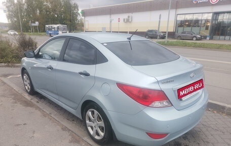 Hyundai Solaris II рестайлинг, 2011 год, 730 000 рублей, 2 фотография