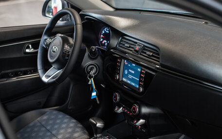 KIA Rio IV, 2019 год, 1 749 000 рублей, 12 фотография