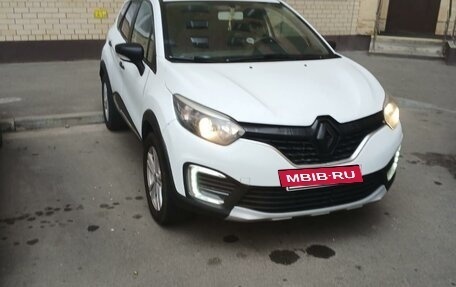 Renault Kaptur I рестайлинг, 2018 год, 1 400 000 рублей, 3 фотография