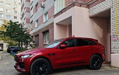 Jaguar F-Pace, 2016 год, 3 000 000 рублей, 3 фотография