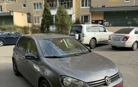 Volkswagen Golf VI, 2011 год, 800 000 рублей, 2 фотография