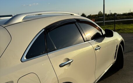 Infiniti FX II, 2010 год, 2 220 000 рублей, 14 фотография