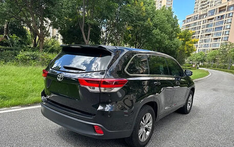 Toyota Highlander III, 2020 год, 2 900 000 рублей, 6 фотография