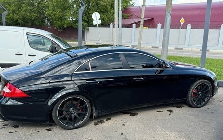 Mercedes-Benz CLS, 2005 год, 1 300 000 рублей, 2 фотография