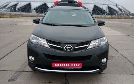 Toyota RAV4, 2013 год, 1 990 000 рублей, 3 фотография