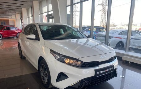 KIA Cerato IV, 2024 год, 3 399 900 рублей, 3 фотография