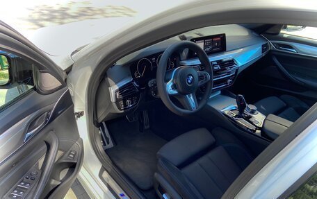 BMW 5 серия, 2019 год, 4 650 000 рублей, 12 фотография