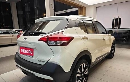 Nissan Kicks I, 2020 год, 1 580 000 рублей, 2 фотография