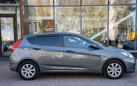 Hyundai Solaris II рестайлинг, 2011 год, 860 000 рублей, 6 фотография