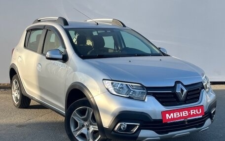 Renault Sandero II рестайлинг, 2019 год, 1 325 000 рублей, 3 фотография