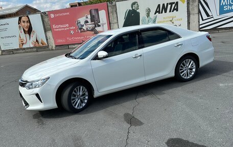 Toyota Camry, 2015 год, 2 800 000 рублей, 2 фотография