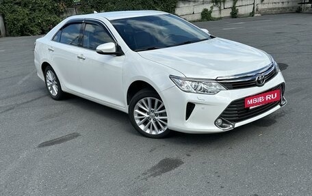 Toyota Camry, 2015 год, 2 800 000 рублей, 9 фотография