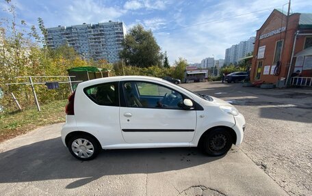 Peugeot 107 I рестайлинг, 2012 год, 465 000 рублей, 3 фотография