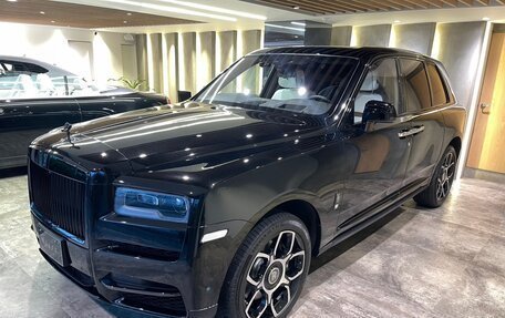 Rolls-Royce Cullinan, 2024 год, 64 900 000 рублей, 2 фотография