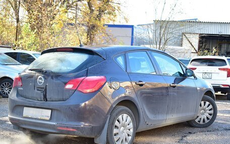 Opel Astra J, 2013 год, 900 000 рублей, 3 фотография