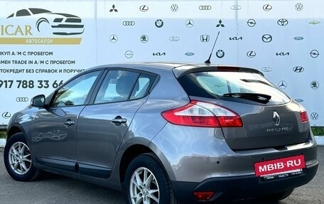 Renault Megane III, 2011 год, 850 000 рублей, 2 фотография