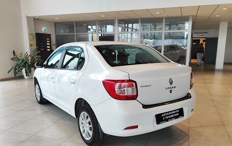 Renault Logan II, 2018 год, 635 000 рублей, 3 фотография