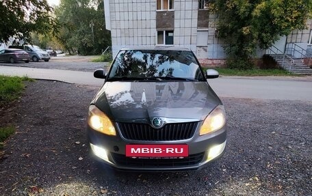 Skoda Fabia II, 2011 год, 450 000 рублей, 25 фотография