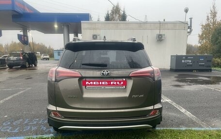 Toyota RAV4, 2016 год, 2 200 000 рублей, 3 фотография