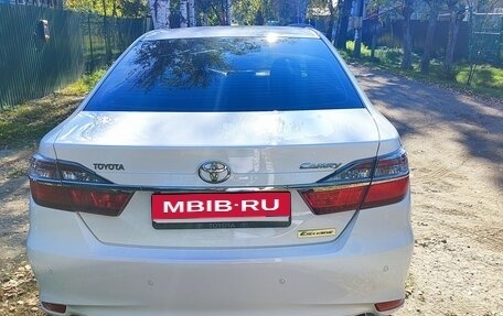 Toyota Camry, 2016 год, 2 950 000 рублей, 4 фотография