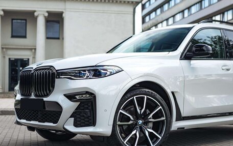 BMW X7, 2021 год, 9 100 074 рублей, 2 фотография