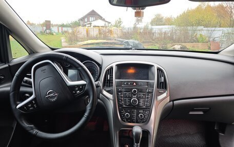 Opel Astra J, 2011 год, 620 000 рублей, 9 фотография