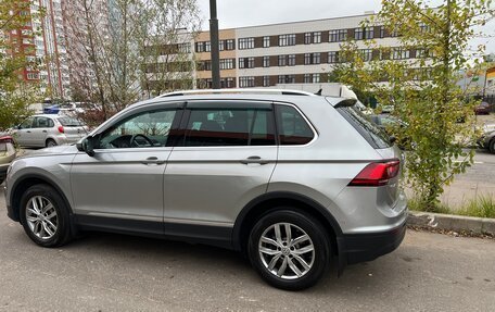 Volkswagen Tiguan II, 2018 год, 3 300 000 рублей, 3 фотография