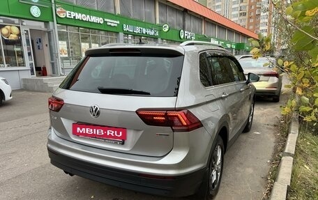 Volkswagen Tiguan II, 2018 год, 3 300 000 рублей, 4 фотография