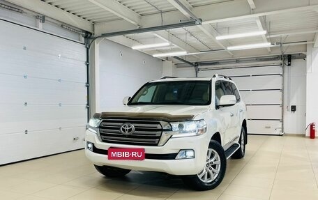 Toyota Land Cruiser 200, 2015 год, 6 699 000 рублей, 1 фотография