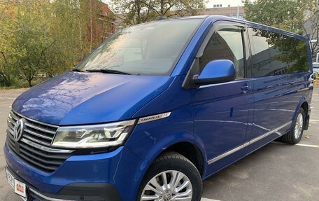 Volkswagen Caravelle T6 рестайлинг, 2020 год, 5 500 000 рублей, 3 фотография